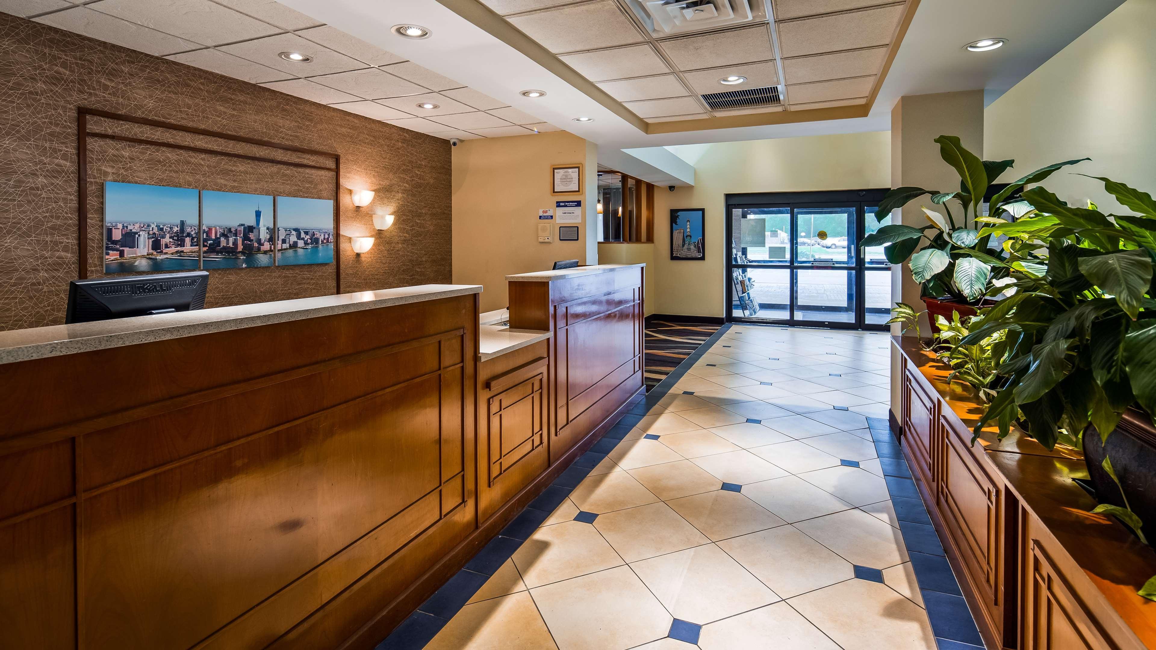 Best Western Galleria Inn & Suites Cheektowaga Buitenkant foto